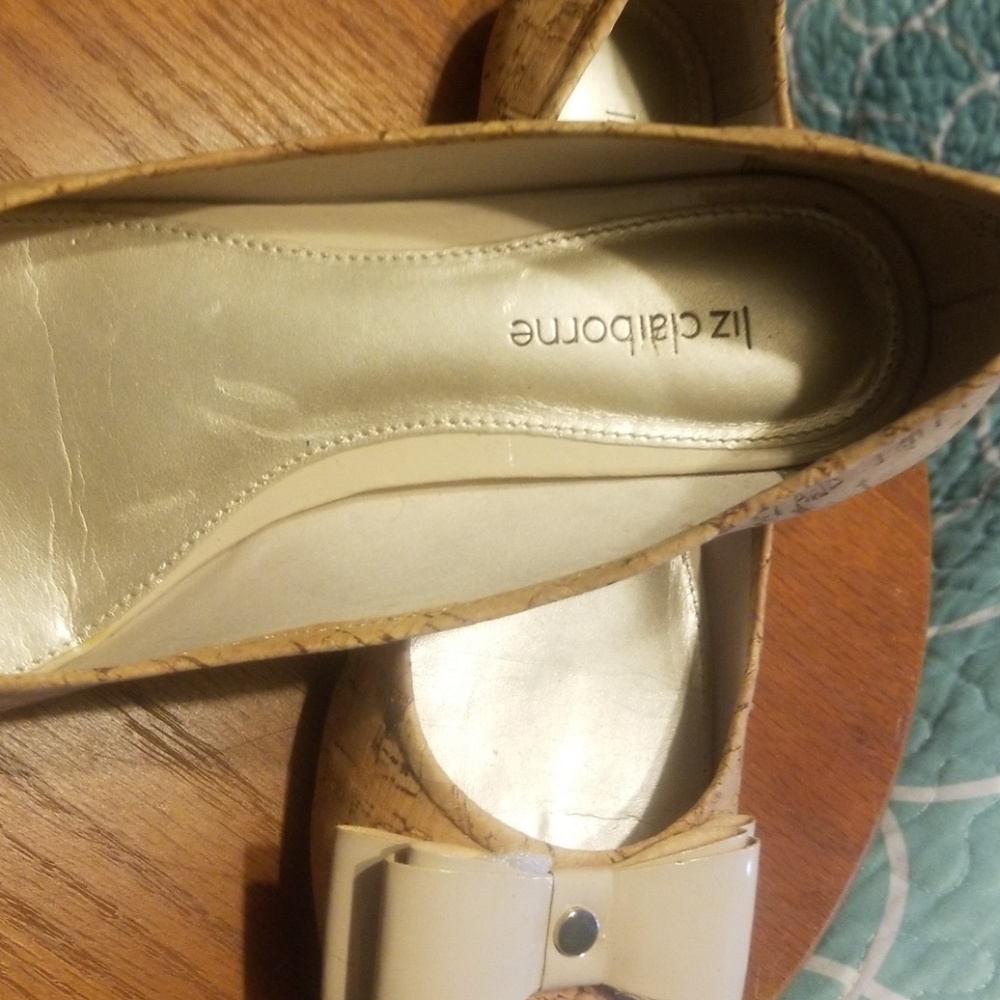 flats - Picture 2 of 6